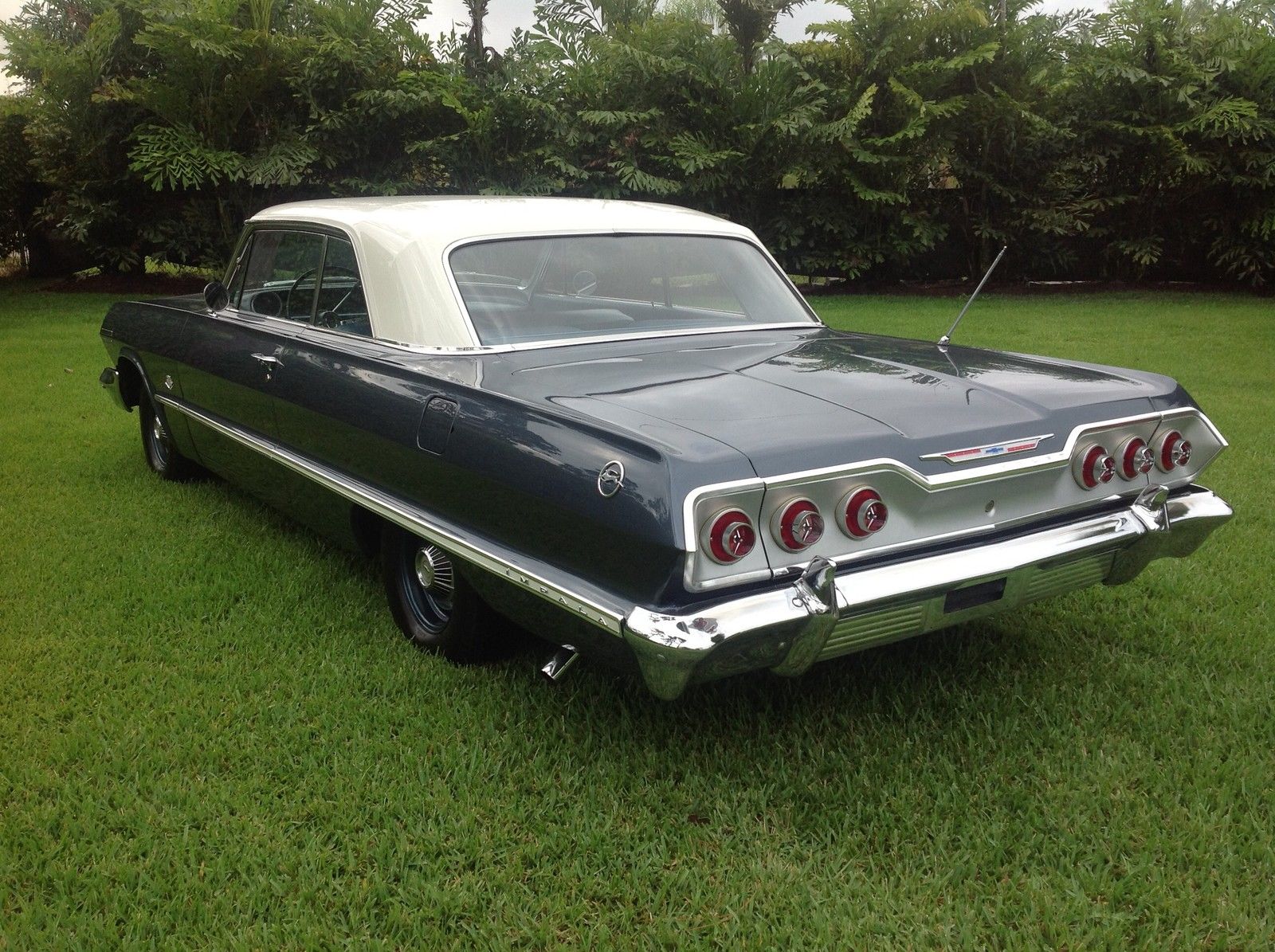 1963 Impala Sport Coupe - 409 blue 03